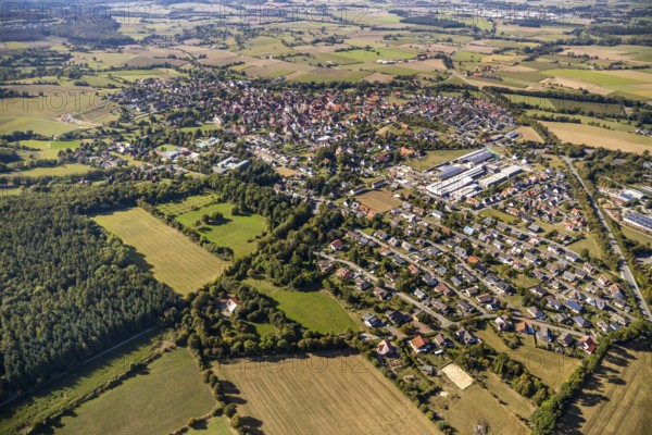 Aerial view, local view, Nieheim, Ostwestfalen-Lippe, OWL, North Rhine-Westphalia, Germany, DE, Europe, property tax, real estate, aerial view, aerial photography, aerial photography, OWL book, OWL book, East Westphalia, overview, bird's-eye view, meadows and fields, residential area, housing and living, residential area, residential buildings, residential quality, residential neighbourhood, housing estate, birds-eyes view, overview