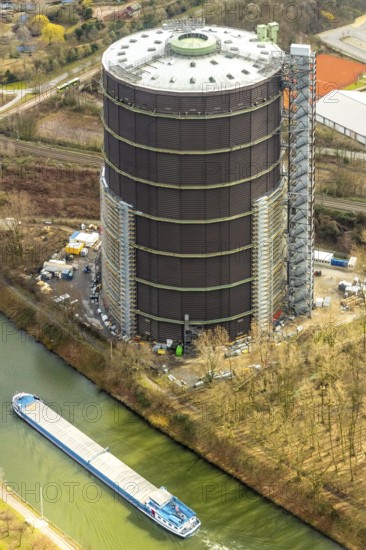 Aerial view, gasometer, repainting, rust protection, event location, former gas storage, Oberhausen, Ruhr area, North Rhine-Westphalia, Germany, exhibitions, DE, Europe, culture, art, aerial photography, aerial photography, aerial photography, panoramic view, decommissioned gas storage, overview, events, event location, bird's eye view, birds-eyes view, cultural use, overview, Rhine-Herne Canal, barrel, construction site