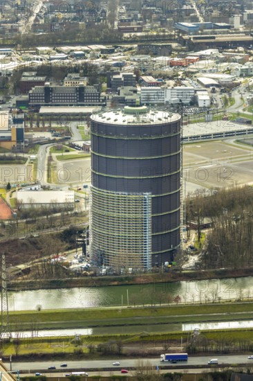 Aerial view, gasometer, repainting, rust protection, event location, former gas storage, Oberhausen, Ruhr area, North Rhine-Westphalia, Germany, exhibitions, DE, Europe, culture, art, aerial photography, aerial photography, aerial photography, panoramic view, decommissioned gas storage, overview, events, event location, bird's eye view, birds-eyes view, cultural use, overview, Rhine-Herne Canal, barrel, construction site