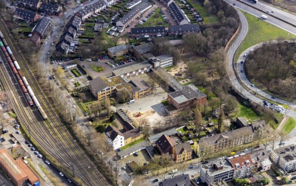 Aerial photo, Overbergschule, Schillerschule, Arminstraße, Osterfeld, Oberhausen, Ruhr area, North Rhine-Westphalia, Germany, education, educational institution, DE, Europe, special school, primary school, teaching institute, aerial photograph, aerial photography, aerial photography, school, municipal Catholic denominational primary school, overview, bird's-eye view, bird's-eye view, overview