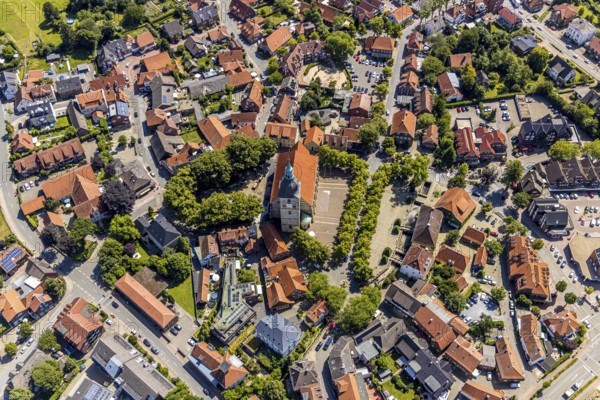 Aerial view, catholic St. Martinus collegiate church and parish church, town centre, Nottuln, Münsterland, North Rhine-Westphalia, Germany, place of worship, DE, Europe, religious community, place of worship, property tax, real estate, city centre, church, parish, denomination, aerial photograph, aerial photography, aerial photography, view of a place, religion, townscape, city area, city centre, collegiate square, overview, bird's eye view, residential area, living and living, residential area, residential buildings, residential quality, housing estate, birds-eyes view, overview