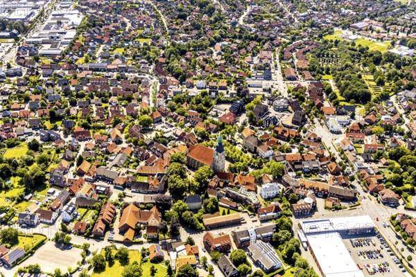 Aerial view, catholic St. Martinus collegiate church and parish church, town centre, Nottuln, Münsterland, North Rhine-Westphalia, Germany, place of worship, DE, Europe, religious community, place of worship, property tax, real estate, city centre, church, parish, denomination, aerial photograph, aerial photography, aerial photography, view of a place, religion, townscape, city area, city centre, collegiate square, overview, bird's eye view, residential area, living and living, residential area, residential buildings, residential quality, housing estate, birds-eyes view, overview