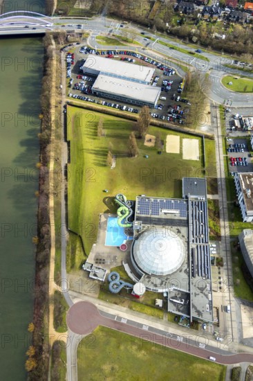 Aerial view, AQUApark Oberhausen adventure pool, Oberhausen, Ruhr area, North Rhine-Westphalia, Germany, DE, adventure pool, Europe, leisure facility, leisure pool, leisure activities, leisure park, leisure centre, Heinz-Schleußer-Straße, aerial photograph, aerial photography, aerial photography, overview, bird's-eye view, birds-eyes view, overview