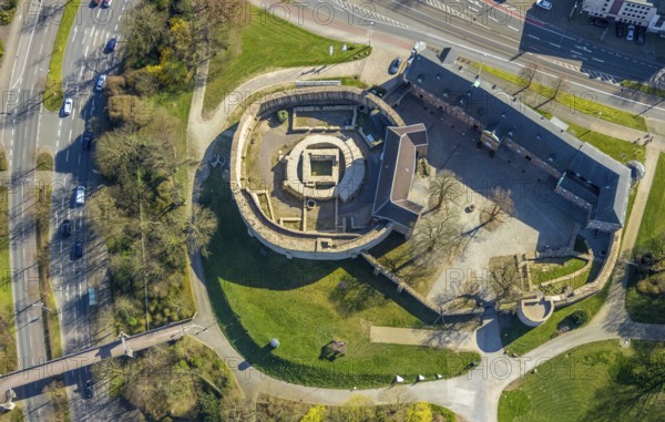 Aerial photo, Broich Castle, left, Ruhr, perpendicular, view, Mülheim an der Ruhr, Ruhr area, North Rhine-Westphalia, Germany, Mülheim, an, der, Ruhr, DE, Europe, birds-eyes, view, aerial photography, aerial photography, overview, overview, bird's eye view, sight, historical, building
