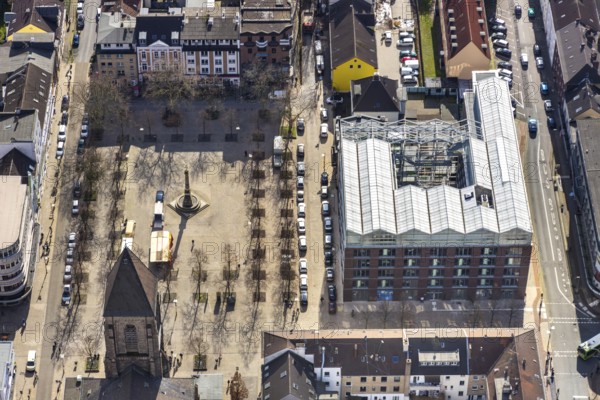 Aerial view, Altmarkt, job centre with roof greenhouse, victory column, Oberhausen, Ruhr area, North Rhine-Westphalia, Germany, employment office, authority, DE, monument, Europe, war memorial, aerial view, aerial photography, aerial photography, market place, sight, victory column Oberhausen, overview, bird's eye view, birds-eyes view, historical, overview