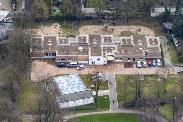 Aerial view, new building, municipal kindergarten Kindergarten Am Uhlandpark, Oberhausen, Ruhr area, North Rhine-Westphalia, Germany, DE, Europe, kindergarten, day care centre, day care centre, day care centre, aerial view, aerial photography, aerial photography, overview, Uhlandstraße, bird's eye view, birds-eyes view, overview