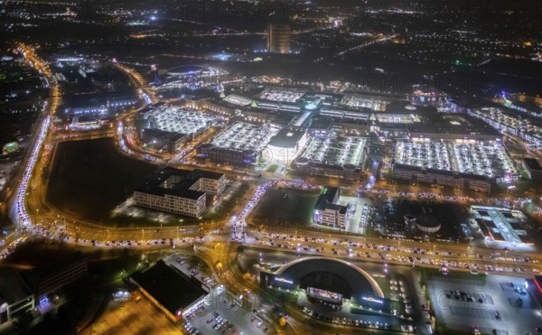 Aerial view, Centro shopping centre, Oberhausen-Neue Mitte, arcade, play station, CentrO-Promenade, night shot, Bermensfeld, Oberhausen, Ruhr area, North Rhine-Westphalia, Germany, DEU, Europe, birds-eyes view, aerial photography, aerial photography, overview, overview, bird's eye view, nightshot, night, night flight