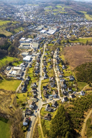 Aerial view, overview Sundern, Mescheder Straße, commercial area, residential area, Sundern, Sauerland, North Rhine-Westphalia, Germany, DE, Europe, aerial view, aerial photography, aerial photography, overview, bird's-eye view, birds-eyes, view, overview, living, flat, houses, residential buildings, housing estate, settlement, industry, trade, economy, commercial enterprise, production, trade