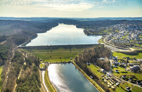 Aerial view, Talsperee Sorpesee, Sperrmauer Sorpesee, Ausgleichsweiher, Langscheid, Sundern, Sauerland, North Rhine-Westphalia, Germany, DE, Europe, aerial view, aerial photography, aerial photography, overview, bird's-eye view, birds-eyes, view, overview, drinking water, water supply, leisure, recreation, nature, water, swimming, boats, shipping, ships, recreation, holidays, waters, reservoir
