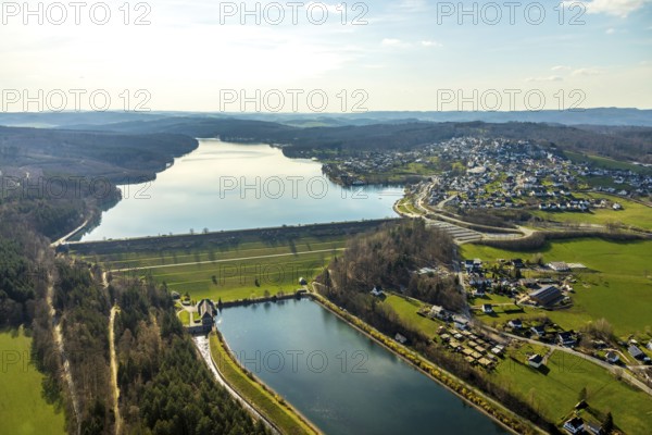 Aerial view, Talsperee Sorpesee, Sperrmauer Sorpesee, Ausgleichsweiher, Langscheid, Sundern, Sauerland, North Rhine-Westphalia, Germany, DE, Europe, aerial view, aerial photography, aerial photography, overview, bird's-eye view, birds-eyes, view, overview, drinking water, water supply, leisure, recreation, nature, water, swimming, boats, shipping, ships, recreation, holidays, waters, reservoir