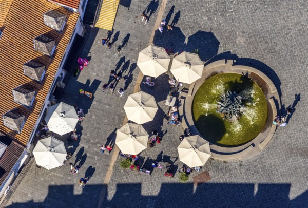 Aerial view, town hall fountain, town hall square, Paderborn, East Westphalia-Lippe, OWL, North Rhine-Westphalia, Germany, outdoor catering, Corona measures, DE, Europe, gastronomy, Kump, aerial view, aerial photography, aerial photography, OWL book, OWL book, East Westphalia, sunshades, overview, bird's-eye view, overview