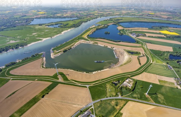 Aerial view, river Rhine, excavation lakes Bislicher Ley, Roosenhofsee, Grindsee, wind turbines, Rees, Lower Rhine, North Rhine-Westphalia, Germany, quarry pond, DE, Europe, distant view, gravel extraction, aerial view, aerial photography, aerial photography, shipping, overview, bird's eye view, meadows and fields, birds-eyes view, overview