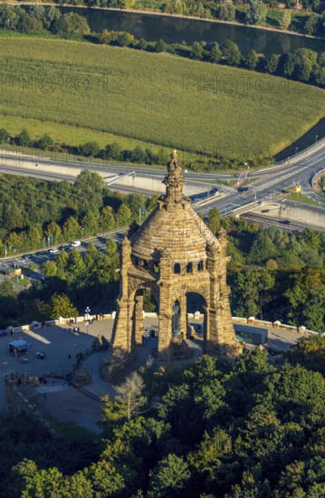 Aerial photograph, Kaiser Wilhelm Monument, Barkhausen, Porta Westfalica, OWL, Ostwestfalen-Lippe, East Westphalia, North Rhine-Westphalia, Germany, DE, monument, Europe, imperial statue, aerial photograph, aerial photography, aerial photography, national monument, OWL book, OWLBuch, Ringterrasse, sight, late Wilhelminianism, street of monuments, Tor tor to Westphalia, overview, bird's-eye view, landmark, forest, forest area, Weser breakthrough, Wiehengebirge, Wittekindsberg, birds-eyes view, overview