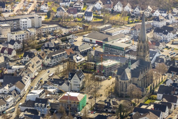 Aerial view, St. Pankratius Catholic parish church, Warstein town hall, building site for town hall extension on market square, new cathedral block on Dieplohstraße, building site Dr.-Segin-Platz, North Rhine-Westphalia, Germany