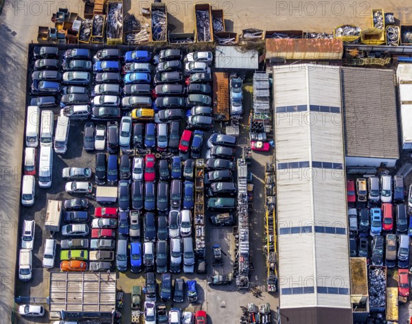 Aerial view, Hammer Straße industrial estate, scrap cars, Am Maifeld, Bellof GmbH Autoverwertung, Werl, North Rhine-Westphalia, Germany