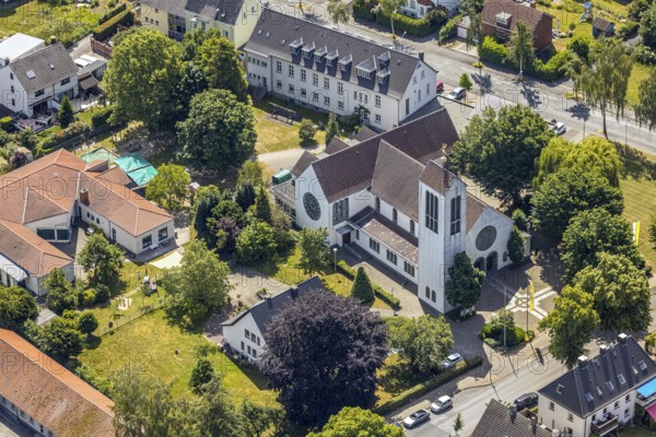 Aerial view, St Peter's Catholic Church, St Peter's Kindergarten, Werl, Soester Börde, North Rhine-Westphalia, Germany