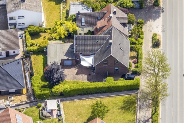 Aerial view, residential building at Westönner Straße 21, Westönnen, Werl, Soester Börde, North Rhine-Westphalia, Germany