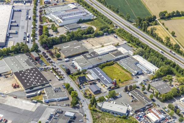 Aerial view, industrial estate in the north of Werl on the B63 federal road, König Backmittel GmbH & Co. KG, Runtestraße, Werl, Soester Börde, North Rhine-Westphalia, Germany