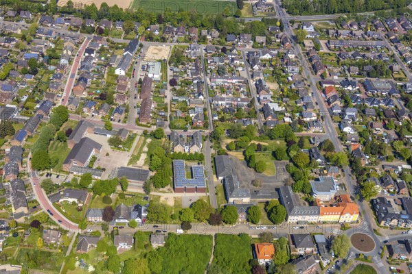 Aerial view, city centre view, registry office at roundabout, former district court Rees, former primary school, town hall archive, Rees, Lower Rhine, North Rhine-Westphalia, Germany, authority, DE, Europe, roundabout, aerial view, aerial photography, aerial photography, Sahlerstraße, overview, bird's-eye view, overview