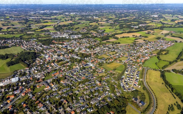 Aerial view, local view Neuenkirchen, Rietberg, OWL, Ostwestfalen-Lippe, East Westphalia, North Rhine-Westphalia, Germany, City, DE, Europe, distant view, property tax, real estate, aerial view, aerial photography, aerial photography, OWL book, OWLBuch, local view, townscape, urban area, overview, bird's eye view, residential area, living and living, residential area, residential buildings, residential quality, residential neighbourhood, housing estate, birds-eyes view, overview
