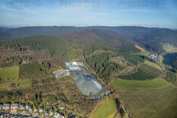 Aerial view, Magog slate quarry, Fredeburg, Schmallenberg, Sauerland, North Rhine-Westphalia, Germany, DE, Europe, distant view, Hömberg, aerial view, aerial photography, aerial photography, mixed forest, slate mine, slate quarry, overview, Magog-Gomer-Bierkeller composite mine, bird's eye view, forest area, birds-eyes view, overview