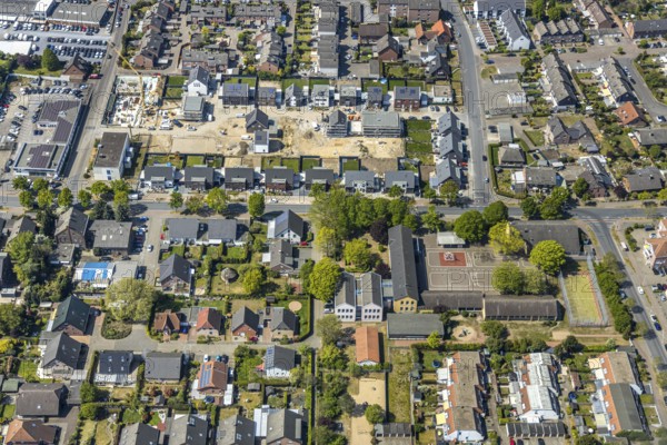 Aerial view, new housing estate Schepersfeld, former Telekom site, Fusternberg, Wesel, Ruhr area, Lower Rhine, North Rhine-Westphalia, Germany