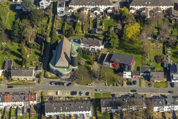 Aerial photo, Urnenkirche, Auferstehungskirche Heilig Kreus, Altstadt II, Mülheim an der Ruhr, Ruhr area, North Rhine-Westphalia, Germany, Mülheim, an, der, Ruhr, DE, Europe, birds-eyes, view, aerial photography, aerial photography, overview, overview, bird's eye view, church, religion, faith, worship, mass