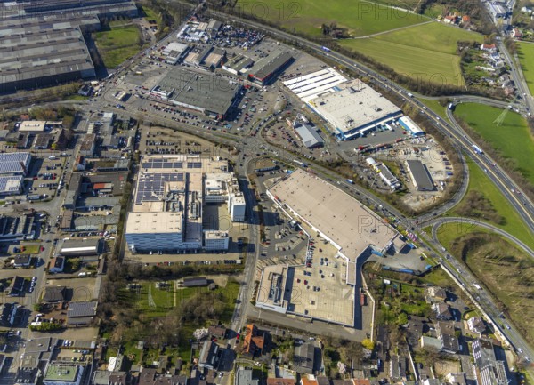 Aerial photo, Mediamarkt, Real, Metro, commercial area, Dümpten, Mülheim an der Ruhr, Ruhr area, North Rhine-Westphalia, Germany, Mülheim, an, der, Ruhr, DE, Europe, birds-eyes, view, aerial photography, aerial photography, overview, overview, bird's eye view, industry, trade, economy, commercial enterprise, production, trade, electronics, electrical appliances, household appliances, consumer electronics, retail, food, shopping, shopping, goods, consumption, vegetables, meat, wholesale