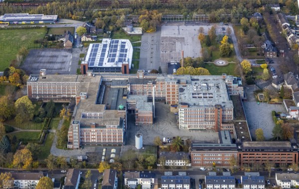 Aerial view, former company premises Tengelmann Warenhandel, Speldorf, Mülheim an der Ruhr, Ruhr area, North Rhine-Westphalia, Germany, DE, Europe, commercial enterprises, commercial area, commercial area, commercial location, commercial use, industrial area, industrial building, industrial location, aerial view, aerial photography, aerial photography, overview, bird's-eye view, Wissollstraße, birds-eyes view, overview