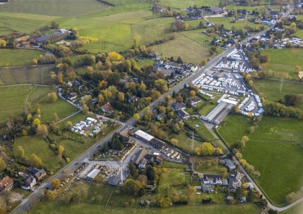 Aerial view, camping mile, caravan mile, company site motorhomes, Saarn, Mülheim an der Ruhr, Ruhr area, North Rhine-Westphalia, Germany, DE, Europe, commercial enterprises, commercial area, commercial park, commercial location, commercial use, industrial area, industrial building, industrial location, Kölner Straße 238, aerial view, aerial photography, aerial photography, Thrun Reisemobile GmbH, overview, bird's-eye view, WVG Caravan-Park Thrun, motorhomes, birds-eyes view, overview