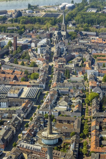 Aerial view, TV tower Wesel Langer Heinrich, protestant church Willibrordi-Dom, Hohe Straße shopping mile, green trees, Wesel, Ruhr area, Lower Rhine, North Rhine-Westphalia, Germany