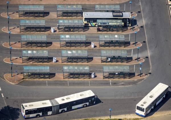 Aerial view, Wesel bus station, at Wesel railway station, Fusternberg, Wesel, Ruhr area, Lower Rhine, North Rhine-Westphalia, Germany