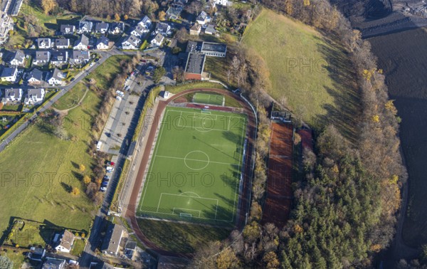 Aerial photo, SuS Volmarstein, football pitch, TC Volmarstein, tennis court, Grundschöttel, Wetter, Ruhr area, North Rhine-Westphalia, Germany