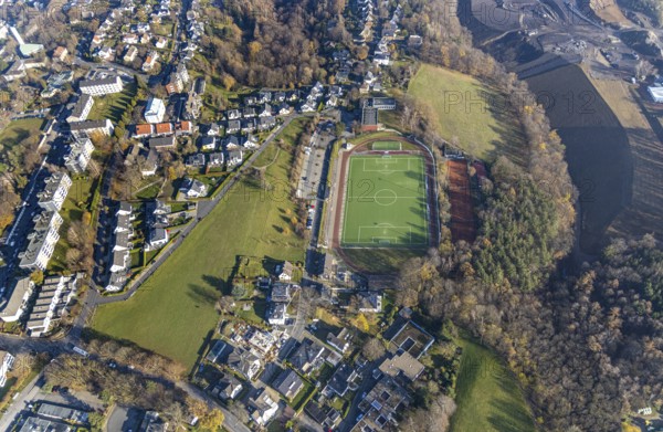 Aerial photo, SuS Volmarstein, football pitch, TC Volmarstein, tennis court, Grundschöttel, Wetter, Ruhr area, North Rhine-Westphalia, Germany