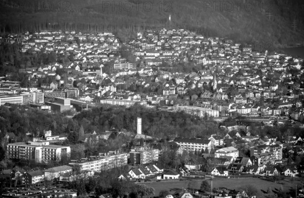 Aerial view, overview Volmarstein, view of Wetter, Protestant Church Martinskirche, Orthopaedic Clinic of the Volmarstein Foundation Department of Orthopaedics, Volmarstein, Wetter, Ruhr area, North Rhine-Westphalia, Germany
