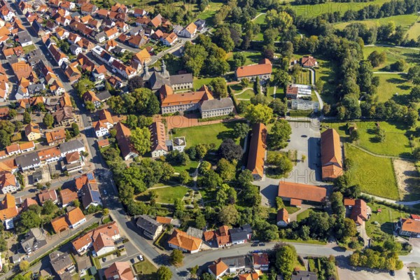 Aerial view, Willebadessen Monastery, St Vitus Parish Church, Castle Park, Willebadessen, OWL, East Westphalia-Lippe, East Westphalia, North Rhine-Westphalia, Germany