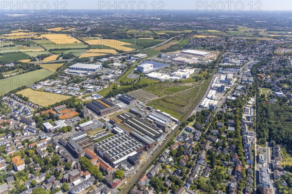 Aerial view, Brauckstraße industrial estate, Stockumer Straße industrial estate, Ruhrpumpen, former annealing furnace hall, Wittener Industrie und Technologie Park, WITG, Intechlo Building A7, Intechlo Building A4, Intechlo Building B14, Ostermann, new Amazon building, ARDEX GmbH building materials manufacturer, Witten, Ennepe-Ruhr district, Ruhr area, North Rhine-Westphalia, Germany