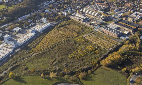 Aerial view, Stockumer Straße industrial estate, Ruhrpumpen, former annealing furnace hall, Wittener Industrie und Technologie Park, WITG, green space former landfill site, Witten, Ennepe-Ruhr district, Ruhr area, North Rhine-Westphalia, Germany