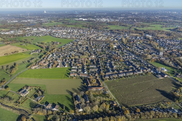 Aerial view, local view, Neukirchen, Neukirchen-Vluyn, Ruhr area, North Rhine-Westphalia, Germany, DE, Europe, distant view, property tax, real estate, aerial view, aerial photography, aerial photography, overview, bird's-eye view, residential complex, living and life, residential area, residential buildings, quality of life, birds-eyes view, overview