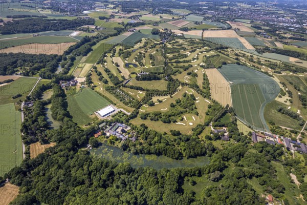 Aerial view, golf course, golf club Op de Niep, Neukirchen-Vluyn, Lower Rhine, North Rhine-Westphalia, Germany, DE, Europe, golf, golf course, golf club, golf course, golf course Nieper Kuhlen, aerial view, aerial photography, aerial photography, sports, overview, bird's-eye view, overview