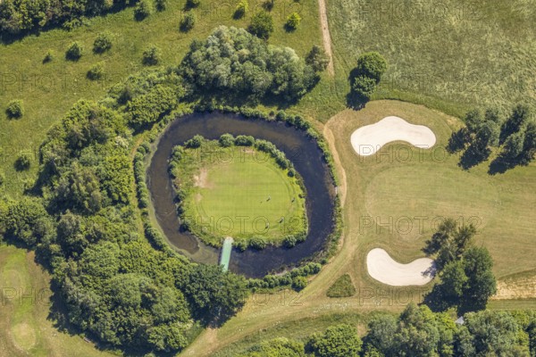 Aerial view, golf course golf club Op de Niep, Neukirchen-Vluyn, Lower Rhine, North Rhine-Westphalia, Germany, DE, Europe, golf, golf course, golf club, golf course, golf course Nieper Kuhlen, aerial view, aerial photography, aerial photography, sports, overview, birds-eyes view, overview, golfer, bunker, sand hole, sand holes, green, moat, island