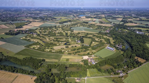 Aerial view, golf course, golf club Op de Niep, Neukirchen-Vluyn, Lower Rhine, North Rhine-Westphalia, Germany, DE, Europe, golf, golf course, golf club, golf course, golf course Nieper Kuhlen, aerial view, aerial photography, aerial photography, sports, overview, bird's-eye view, overview