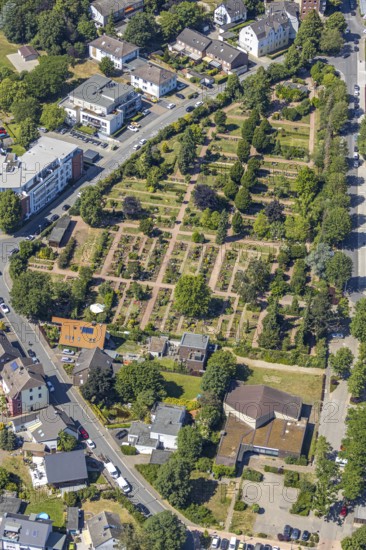 Aerial photo, Protestant cemetery, parish office, Neukirchen-Vluyn, Lower Rhine, North Rhine-Westphalia, Germany, burial site, DE, Europe, cemetery, memorial, place of worship, graves, burial ground, aerial photograph, aerial photography, aerial photography, resting place, overview, bird's-eye view, bird's-eye view, overview