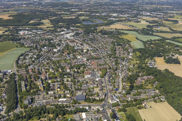 Aerial view, local view, Andreas-Bräm-Straße, ENNI Solarpark Mühlenfeld, Neukirchen-Vluyn, Lower Rhine, North Rhine-Westphalia, Germany, DE, Europe, TV station, aerial view, aerial photography, aerial photography, overview, bird's-eye view, woodland, meadows and fields, birds-eyes view, overview