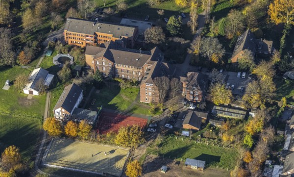 Aerial photo, Haus Elim, children's home and youth centre, Neukirchen, Neukirchen-Vluyn, Ruhr area, North Rhine-Westphalia, Germany, DE, Europe, children's home, aerial photo, aerial photography, aerial photography, riding facility, sports field, overview, bird's-eye view, birds-eyes view, overview