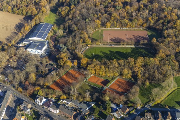 Aerial view, sports and leisure park Klingerhuf, Wilhelm-Reuter-Allee, Neukirchen, Neukirchen-Vluyn, Ruhr area, North Rhine-Westphalia, Germany, DE, Europe, football pitch, football stadium, football club, aerial view, aerial photography, aerial photography, photovoltaic, photovoltaic system, solar, solar system, solar energy, solar energy, sports, sports facilities, sports field, sports facility, sports stadium, tennis, tennis facility, tennis halls, tennis courts, tennis club, overview, bird's-eye view, bird's-eye view, overview