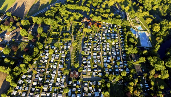 Aerial view, campsite Münster, open-air swimming pool Stapelskotten, Laerer Werseufer, Münster, Münsterland, North Rhine-Westphalia, Germany, camping, camping site, camping buses, camping caravan, campsite, DE, Europe, open-air swimming pool, leisure, leisure facility, leisure activities, aerial photography, aerial photography, overview, bird's eye view, woodland, motorhome, caravan, birds-eyes view, camping, overview