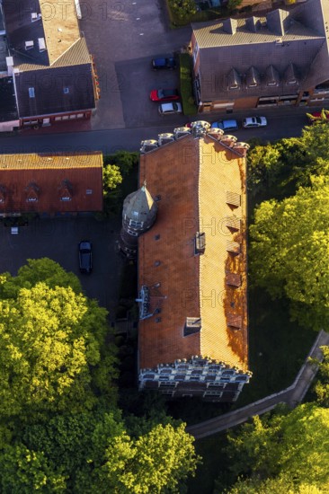 Aerial view, Wolbeck Castle, Drostenhof, Wolbecker Park, Am Steintor, Münster, Münsterland, North Rhine-Westphalia, Germany, DE, Europe, von Merveldt family, manor house, manor house, manor building, aerial photograph, aerial photography, aerial photography, Renaissance style, castle, sight, stair tower, overview, bird's eye view, residence of the count, birds-eyes view, historical, overview