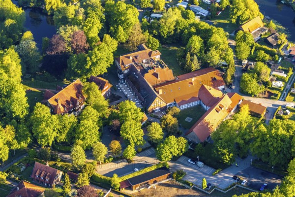 Aerial view, Romantik Hotel Hof zur Lime tree, Handorfer Werseufer, Münster, Münsterland, North Rhine-Westphalia, Germany, DE, Europe, gastronomy, hotel, hotel facilities, hotel business, aerial view, aerial photography, aerial photography, overview, bird's-eye view, overview