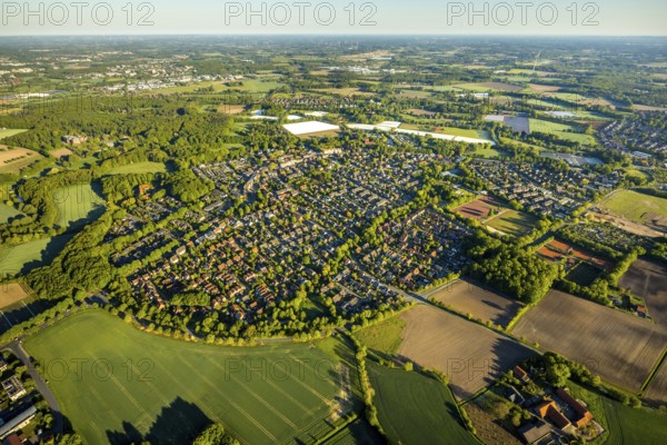 Aerial view, aerial view Handorf, asparagus fields, Münster, Münsterland, North Rhine-Westphalia, Germany, DE, Europe, gastronomy, property tax, hotel, hotel facilities, hotel business, real estate, aerial view, aerial photography, aerial photography, local view, Romantik Hotel Hof zur Lime tree, townscape, urban area, overview, bird's eye view, forest area, residential area, living and living, residential area, residential buildings, residential quality, housing estate, birds-eyes view, overview